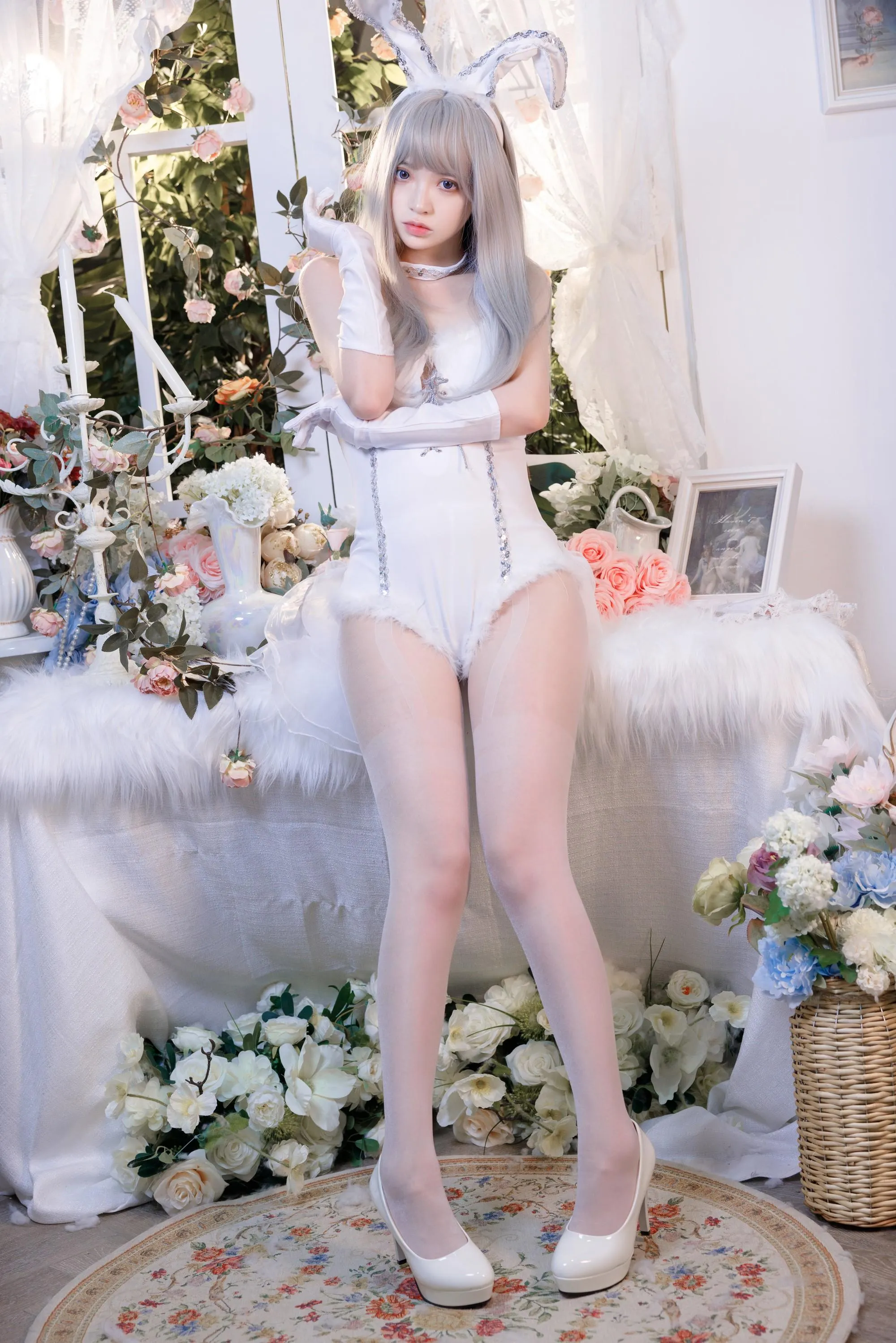 疯猫ss – NO.126 纯白绒绒兔 [40P]插图1